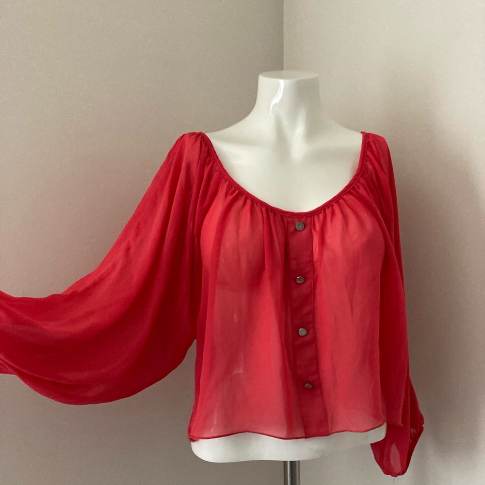 L8teR Cropped Blouse